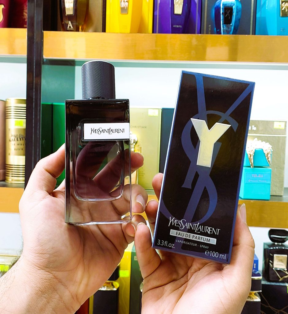 ایو سن لورن وای